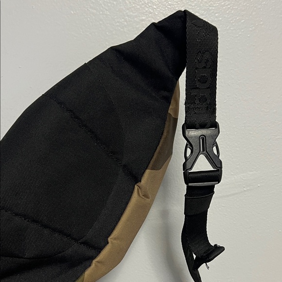 Adidas Brown and Black Camouflage Belt Bag Fanny Pack - Picture 3 of 4